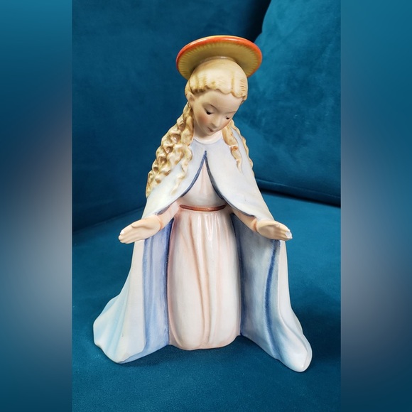 Vintage Goebel manger scene - Picture 2 of 13